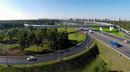 Волгоградская эстакада в районе МКАДа.