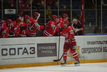 Матч КХЛ в Екатеринбурге. ХК Автомобилист 3-1 ХК Амур (Хабаровск).
ХХ Автомобилист №7 Жильбер Брюле