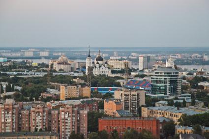 Вид сверху на Благовещенский Собор и стадион Труд в Воронеже