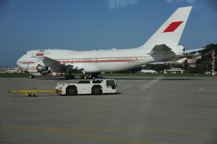 Сочи. Аэропорт. На снимке: самолет Boeing 747-400 авиакомпании Bahrain Amiri Flight.