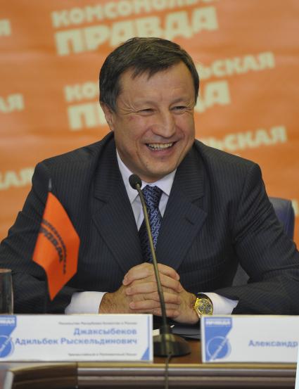 ИД `Комсомольская правда`. На снимке: чрезвычайный и полномочный посол Республики Казахстан в РФ Адильбек Джаксыбеков.