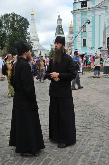 Мероприятия к 700-летию со дня рождения Преподобного Сергия Радонежского. Троице-Сергиева Лавра. На снимке: священники.