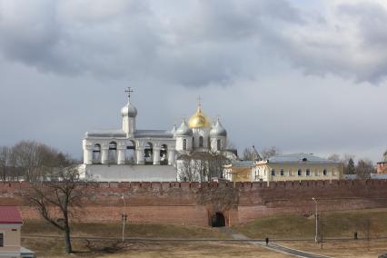 Виды Великого Новгорода. Звонница Софийского собора в Кремле Новгорода Великого.