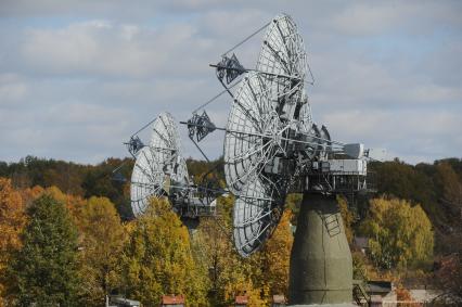 Войсковая часть 26178 воздушно-космической обороны в Щелково. На снимке: антенная система Б 529 `Ромашка` телеметрической станции
МА-9МКТМ.