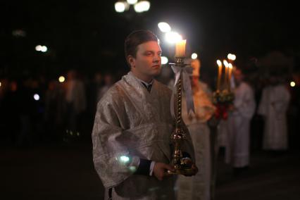 Донецк. Пасха. На снимке: крестный ход.