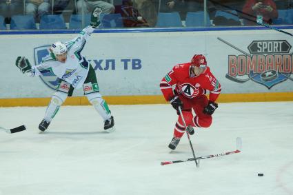 Матч КХЛ: \"Автомобилист\" (Екатеринбург)  3:0 \"Салават Юлаев\" (Уфа). №3 Андрей Зубарев, №87 Александр Бумагин