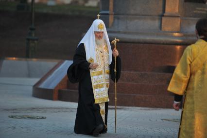 Церемония открытия памятника Александру I в Александровском саду. На снимке:  патриарх Московский и всея Руси Кирилл.