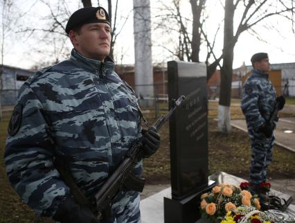 В честь Дня основания ОМОНа краснодарское управление провело день открытых дверей с показательными выступлениями и демонстрацией оружия.