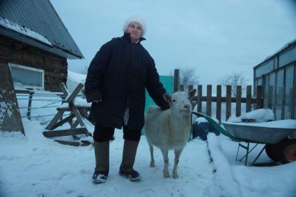83-летняя пенсионерка Маргарита Балакина из Екатеринбурга, нашла свою козу Зайку, которая сбежала несколько дней назад