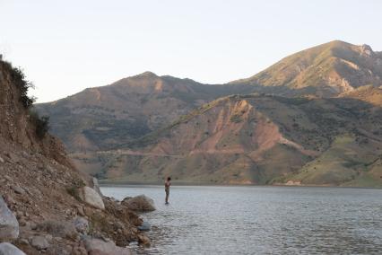 Самарканд. Горы Чингам. Червакское водохранилище.