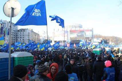 Киев. Митинг `Партии Регионов` на Европейской площади.