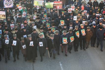 Митинг в Грозном против карикатур на пророка Мухаммеда, которые рисует франзуский журнал \"Шарли Эбдо\".