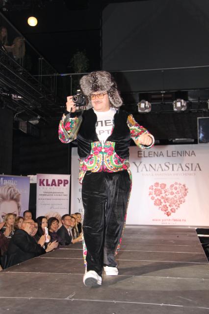 Диск48. Дефиле YanaStasia presented by ELena Lenina. 2010 год. На снимке: актер Садальский Стас