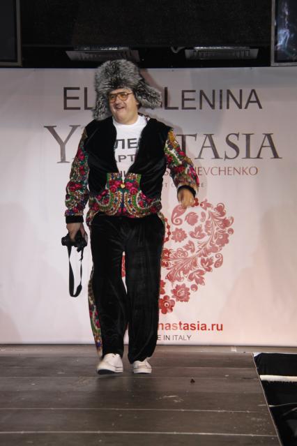 Диск48. Дефиле YanaStasia presented by ELena Lenina. 2010 год. На снимке: актер Садальский Стас