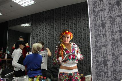 Диск48. Дефиле YanaStasia presented by ELena Lenina. 2010 год. На снимке: актриса Бледанс Эвелина