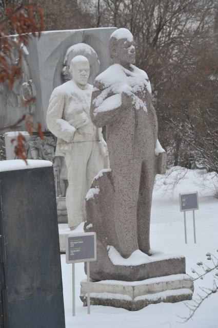 Парк искусств `Музеон` в Москве. На снимке:  памятник В.И. Ленину.