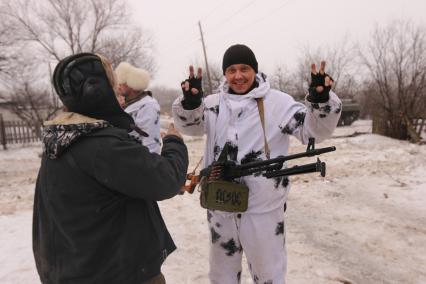 Углегорск перешел под контроль ополченцев ДНР. На снимке: ополченцы.