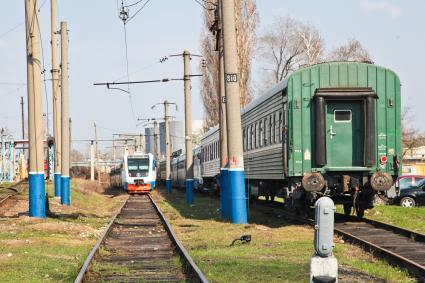 Стоянка электричек у воронежского вагоноремонтного завода