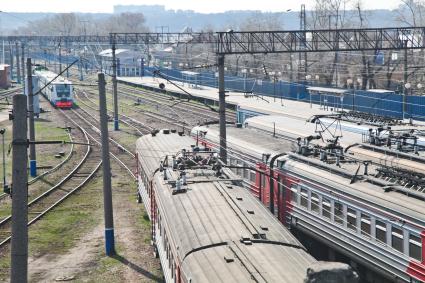 Стоянка электричек у воронежского вагоноремонтного завода