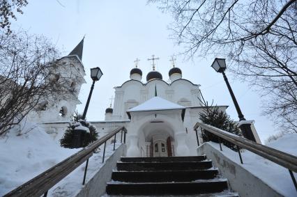 Москва, Старосадский переулок, 11, стр. 2. Храм святого князя Владимира в Старых Садех.