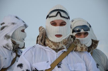 о.Котельный. Аэродром `Темп`. Учения Ивановской 98-й воздушно-десантной дивизии.