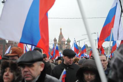 Участники марша памяти Бориса Немцова в Москве прошли от Китай-города до Большого Москворецкого моста.