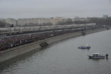 Участники марша памяти Бориса Немцова в Москве прошли от Китай-города до Большого Москворецкого моста.