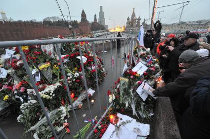 Марш памяти Бориса Немцова в Москве. Место убийства на Большом Москворецком мосту.