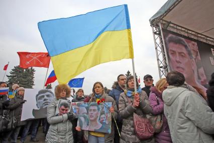 Траурное шествие памяти Бориса Немцова в Санкт-Петербурге.