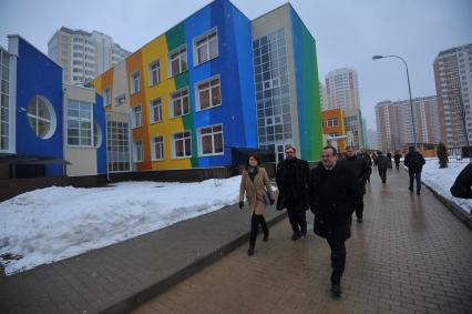 Новый детский сад расположенная в поселении Московский (ТиНАО) в составе жилого комплекса `Первый Московский. Город-парк` в Москве.