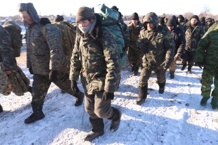 Украина. Донецкая область. г.Дебальцево. Пленные украинские солдаты вблизи Дебальцево.