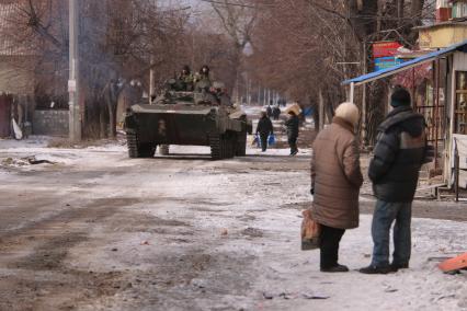 Украина. Донецкая область. г.Дебальцево. Ополченецы в БМП.