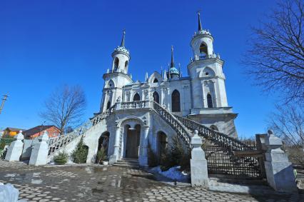 п.  Быково. Московская область. Усадьба Быково. Церковь Владимирской иконы Божией Матери (Рождества Христова).