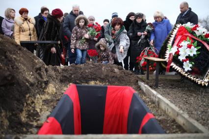 Ставрополь. Траурные мероприятия на Крепостной горе, по случаю перезахоронения останков красноармейцев, воевавших в Великую Отечественную войну и обнаруженных украинскими поисковиками под Киевом. Похороны останков фронтовиков.