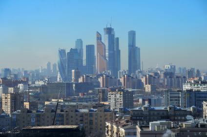 Здания Московского международного делового центра (ММДЦ) `Москва-Сити` на Пресненской набережной в Москве.