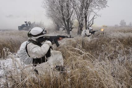 Тула. Военный полигон `Слободка`. Тактические учения десантников.