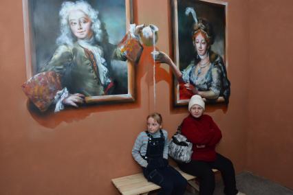 Экскурсия по Новосибирскому художественному музею для беженцев из Украины, проживающих в пунктах временного нахождения в Новосибирске.