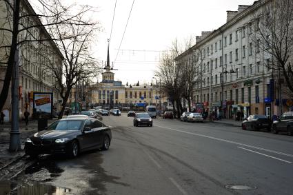 Виды Петрозаводска. Проспект Ленина. Вид на здание железнодорожного вокзала.