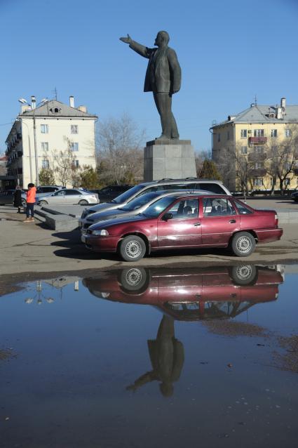 Байконур. Памятник Ленину.