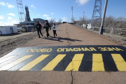 Космодром `Байконур`. Журналисты.