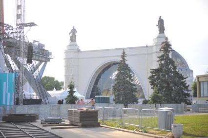 Москва. ВДНХ. Павильон `Космос`.