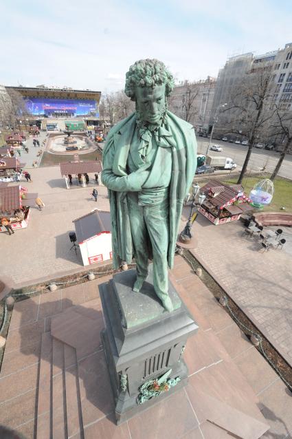 Памятник А.С. Пушкину на Пушкинской площади в Москве.