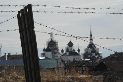 Архангельская область. Соловецкие острова. Соловецкий Спасо-Преображенский ставропигиальный мужской монастырь, расположенный на Большом Соловецком острове.