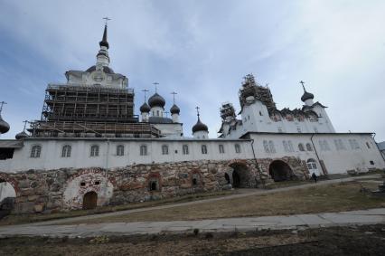 Архангельская область. Соловецкие острова. Соловецкий Спасо-Преображенский ставропигиальный мужской монастырь, расположенный на Большом Соловецком острове.