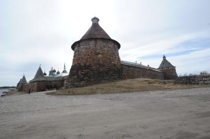 Архангельская область. Соловецкие острова. Соловецкий Спасо-Преображенский ставропигиальный мужской монастырь, расположенный на Большом Соловецком острове.