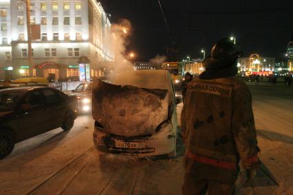 Калининград. Сгоревший в результате ДТП автомобиль.