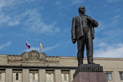 Ставрополь. Памятник В.И. Ленину на площади Ленина.