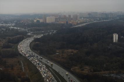 Вид на МКАД из кабины вертолета.