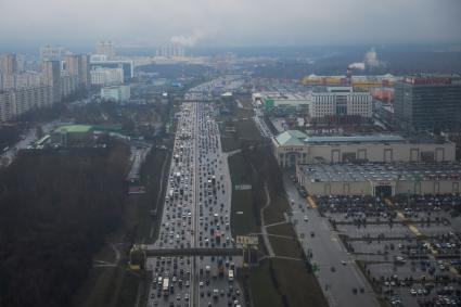 Вид на МКАД из кабины вертолета.