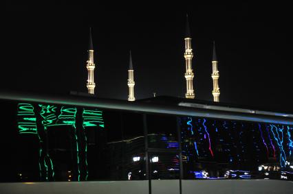 Грозный. Минареты мечети `Сердце Чечни` имени Ахмата Кадырова.